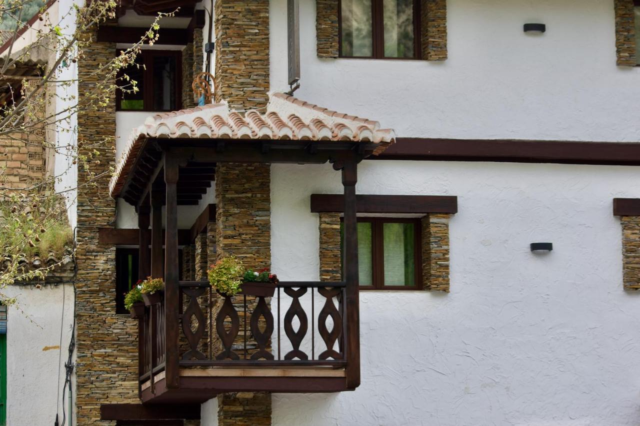 El Refugio Hotell Pinos Genil Exteriör bild