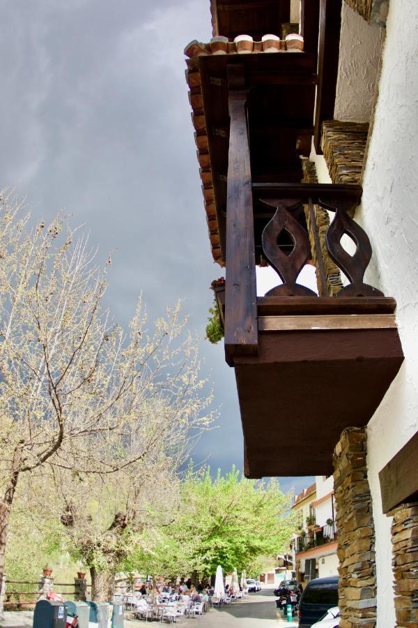 El Refugio Hotell Pinos Genil Exteriör bild