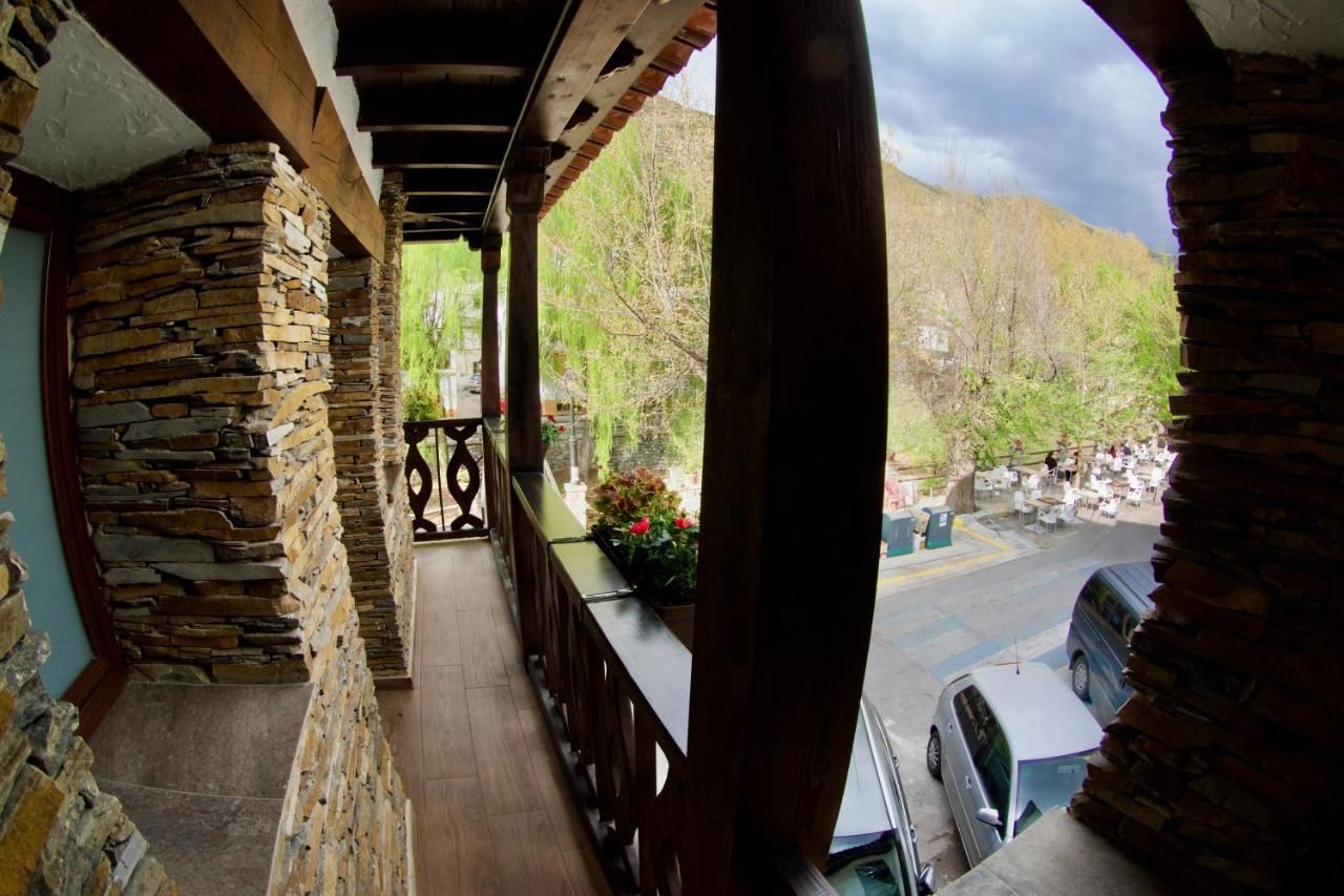 El Refugio Hotell Pinos Genil Exteriör bild